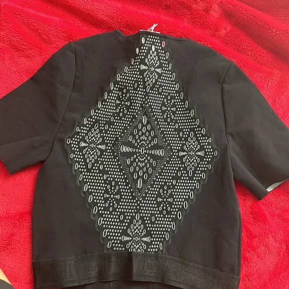 Top - Picture 3 of 3